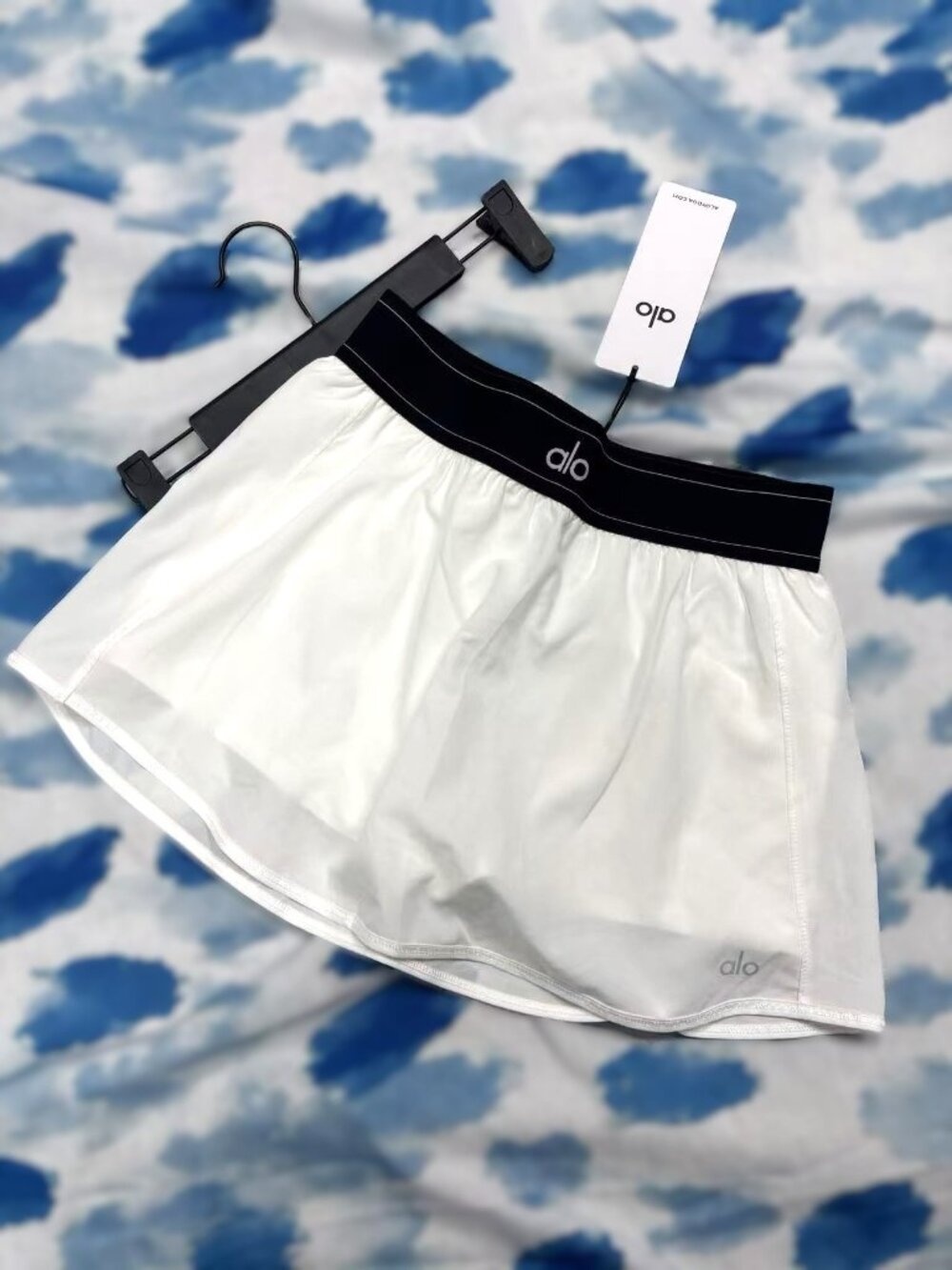 NWT Alo Yoga White Tennis Skirt Athleisure Style A line Mini Skirt Size S/M